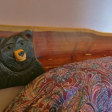 Black Bear Lodge Motel Slade Kültér fotó