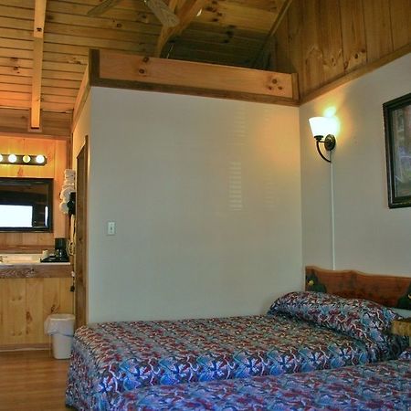 Black Bear Lodge Motel Slade Kültér fotó