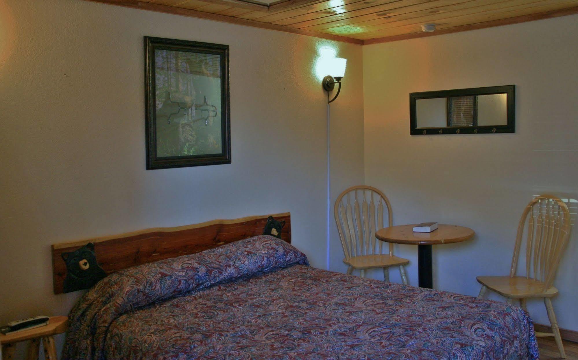 Black Bear Lodge Motel Slade Kültér fotó